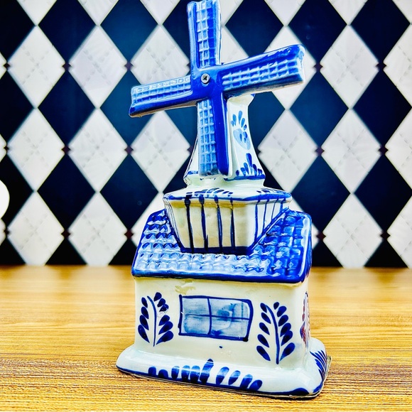 Vintage Other - Music Box Blue and White Delft Windmill – Hand-Painted Ceramic – Vintage Dutch